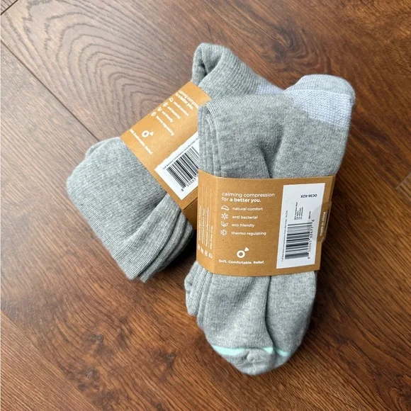 Premium Bamboo Compression Socks - Picture 3 of 8